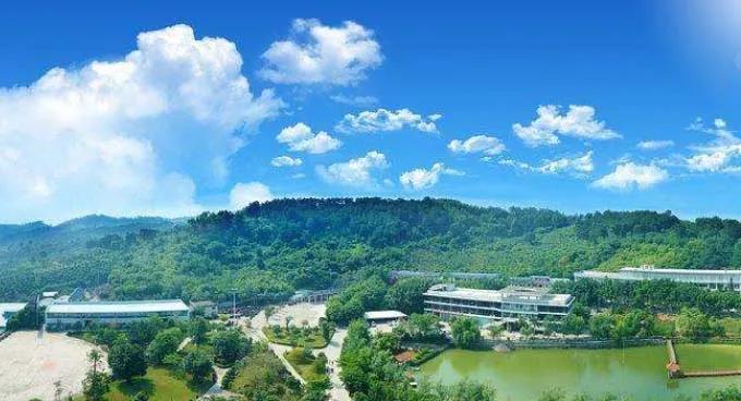 Строить экологичные шахты и карьеры для дост···